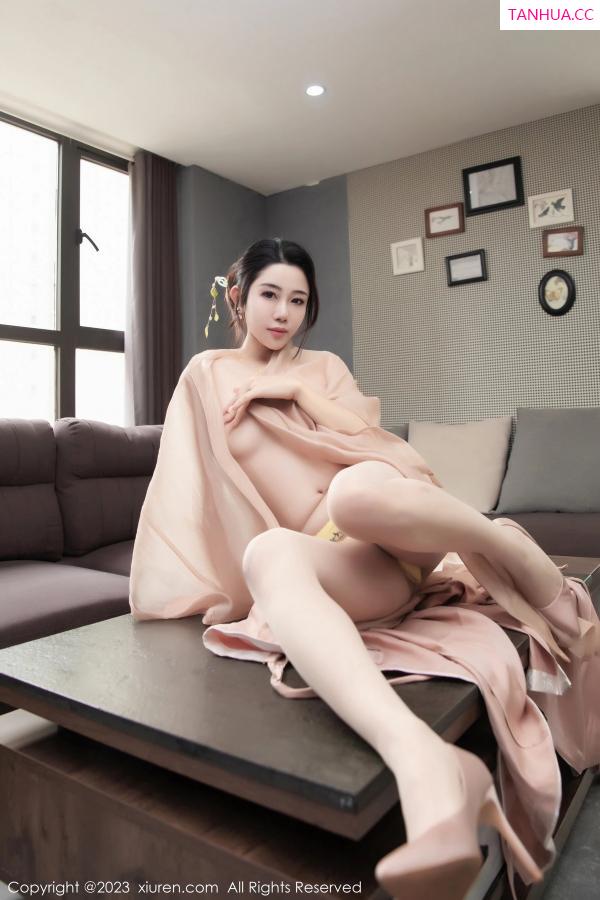   [XiuRen]高清写真图 2023.03.23 No.6457 严利娅Yuliya 汉服美臀第89张图片